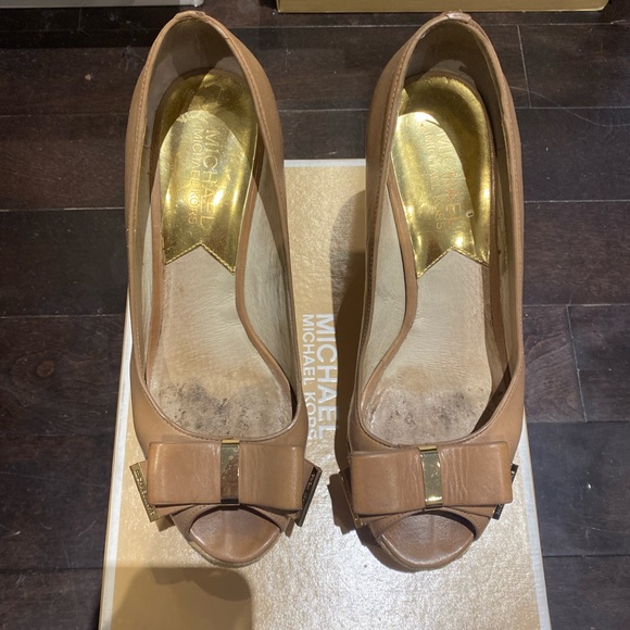 Michael Kors wedges - Picture 2 of 4